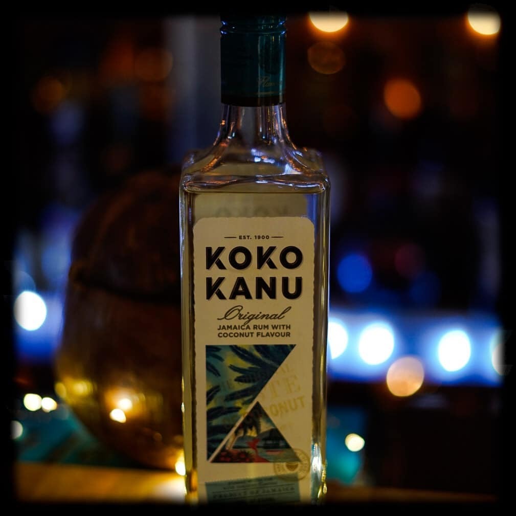 #Coconut &amp; #Rum #Lovers will like the next #BlackFriday #RumDealAlert - #Jamaican <a href="/KokoKanu_UK/">Koko Kanu</a> is £4 off per bottle <a href="/AmazonUK/">Amazon.co.uk</a>
At 37.5% ABV, this is one of the best tasting #Flavoured #Rums out there &amp; highly recommended by <a href="/RumwiththeMrs/">Chris</a>
#Jamaica #KokoKa… instagr.am/p/CIG0_ZjFIiO/