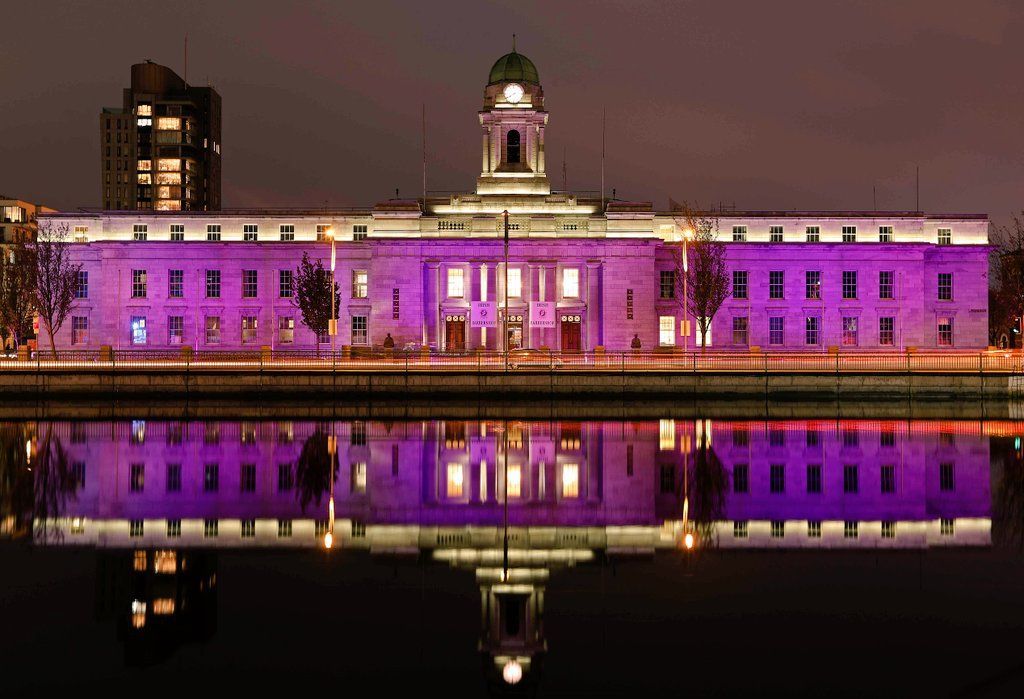 💜Cork City Hall will be illuminated in #Purple this weekend and Monday 30 November to mark the 150th Anniversary of the Consecration of St. Fin Barre’s Cathedral. You can keep up to date with the events planned to mark the occasion by visiting https://t.co/ZkamTktowc💜 https://t.co/c2kBfEWRA0
