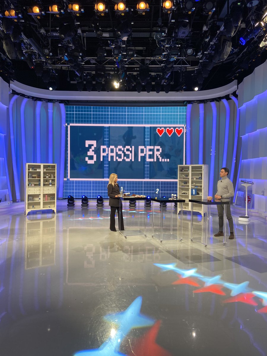 buonaseradott's tweet photo. #trepassi per curare il mal di testa insieme a @pierobarbanti 🧠🩺🔦 ora in diretta su @TV2000it #27novembre https://t.co/Gdh0wN7pNC
