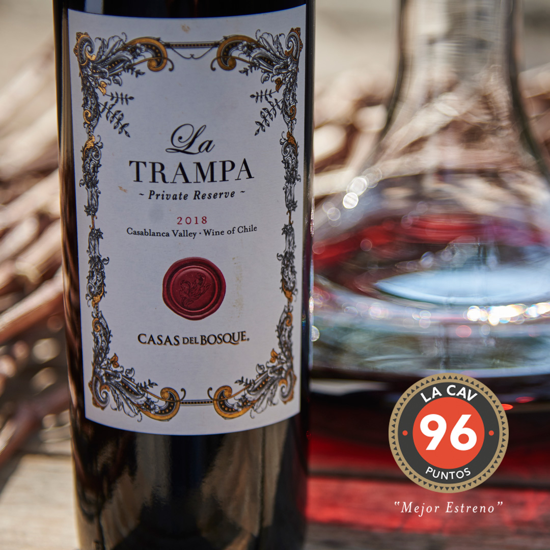 LA TRAMPA nos sigue sorprendiendo, <a href="/LA_CAV/">LA CAV</a> nos otorgó nada más y nada menos que 96 puntos, considerándolo como “Mejor Estreno”

Estamos súper orgullosos de este Gran Tinto de Clima Frío.
Y tú, ¿ya descubriste la elegancia de este vino ícono?