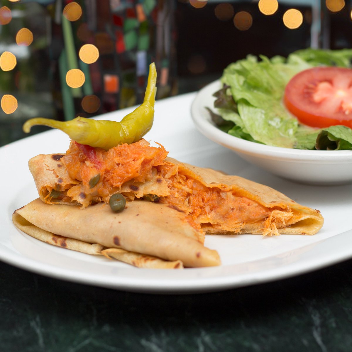 clunymexico's tweet photo. ¡La famosa Crepe Noel ha vuelto!
La fantástica crepa rellena de bacalao importado y mucho de magia! 🎅❄️ https://t.co/bxNKbCVMJe