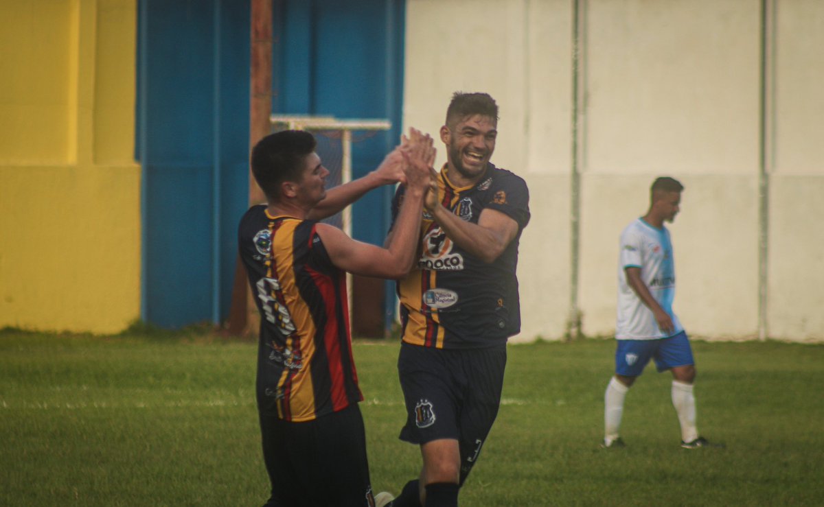 caecoficial1's tweet photo. VITÓRIAAAAAAAA!!
.
Em jogo disputado e com gol dele, @gedeil_05 aos 10 do segundo tempo.
.
.
CAEC 1 x 0 CERES.
.
#AvanteCaec #CampeonatoCariocaB2
.
📸 @andersonncalice / CAEC https://t.co/cCLoXF5v3R