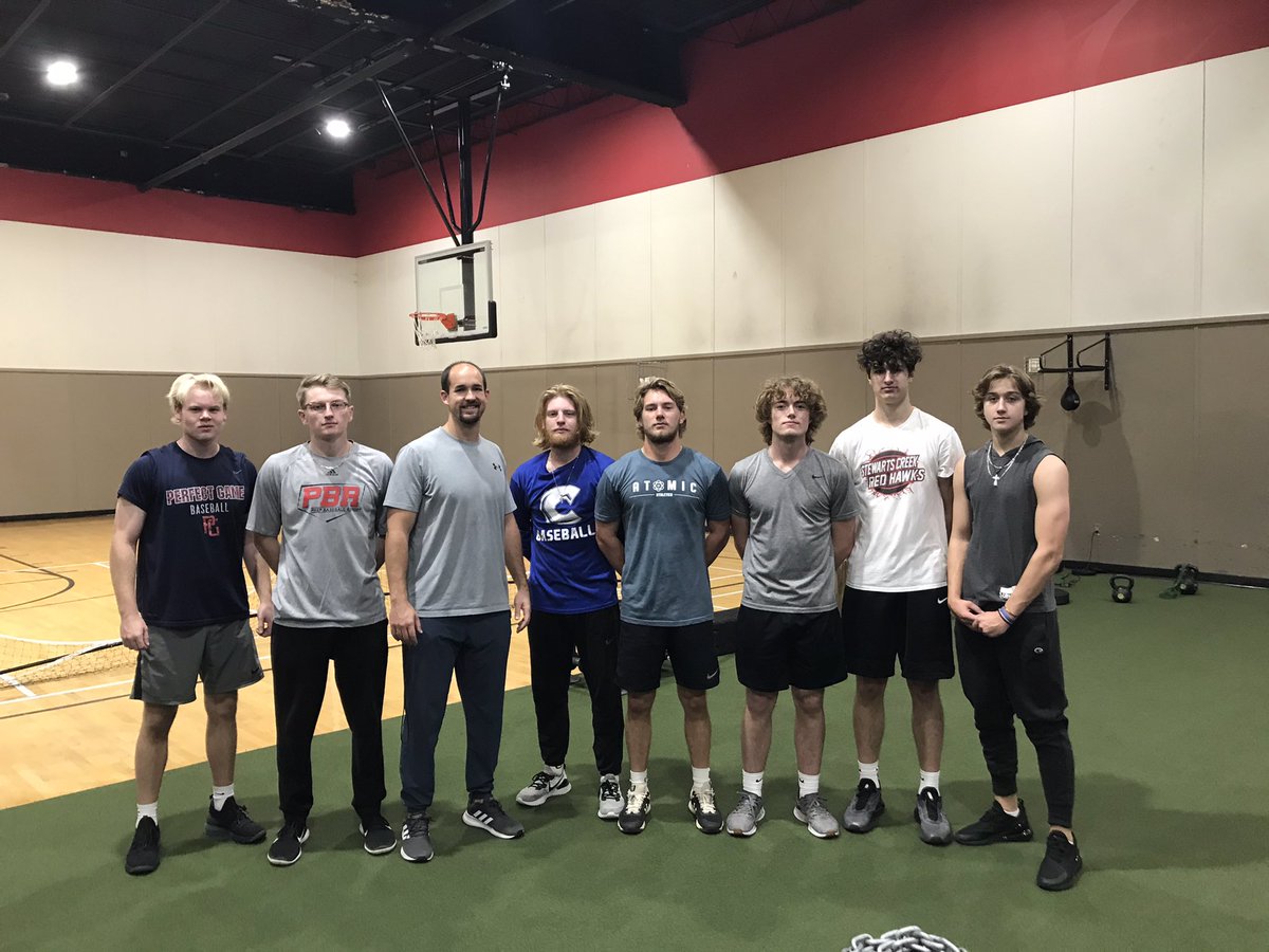 Jwilliams11Sc's tweet photo. I’d challenge anyone to find a group that works harder 😤💪🏻 @BlueprintBBall_ @_calebpeterson9 @dalton_davis16 @Sebastian_2_3 @MerikCarter @The14phillips_ https://t.co/agXmGY4bzv