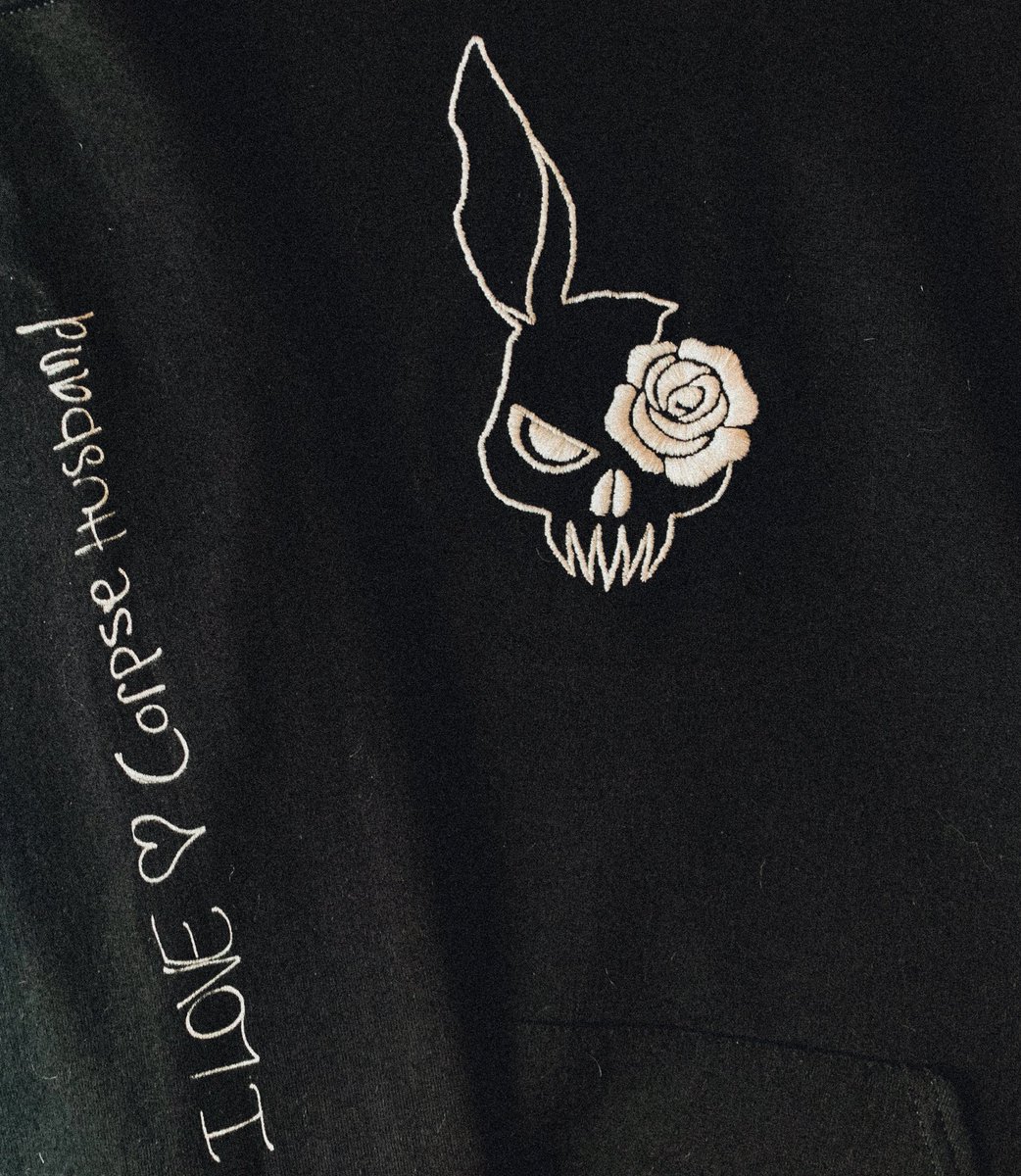 Corpsechains tweet picture