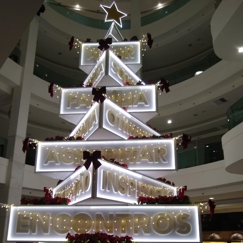 mchecongroup's tweet photo. Vai ter natal! Esse é o espírito da nossa série que começamos hoje! #vaiternatal #natal #natalmchecon #xmas #christmas #somostodosmchecon #mchecongroup #mchecon #cenografia #ceno #estande #estandes #stand #stands #congressos #convencoes #somoslivemkt #livemkt https://t.co/k8cOaJCB6O
