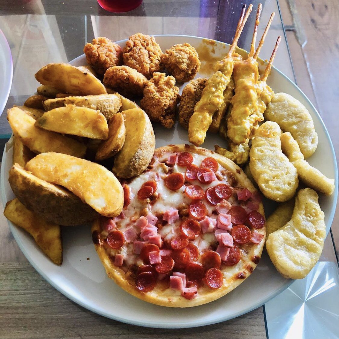 LeviBJones's tweet photo. Wasn’t as prepared for this weeks Picky Tea day! #PickyTea #GetBehindJordan #TeamJordan @sextedmyboss @jordannorth1 https://t.co/PH6RdLgsNA