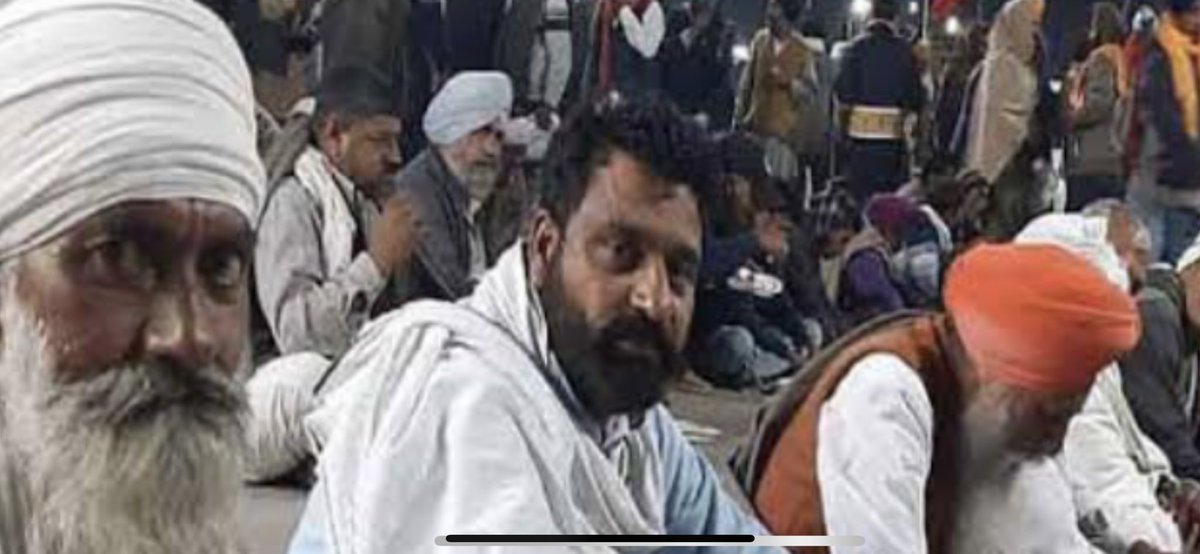 ppbajpai's tweet photo. होश में आओ !
मेरे खेत की मिट्टी से पलता है....
तेरे शहर का पेट... https://t.co/34f68tAH2b