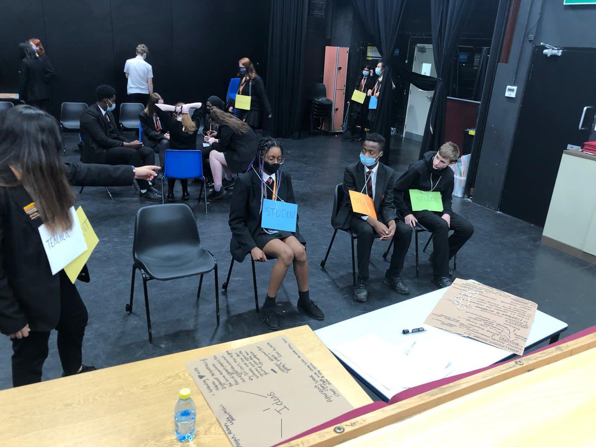 LadybridgePA's tweet photo. Year 10 getting on with their devising! Keep up the good work 📚 https://t.co/ZypxP2T5jl