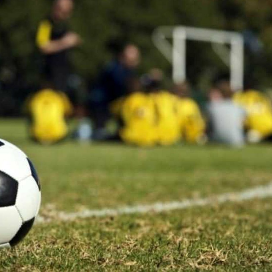 campusfutbolll's tweet photo. En el Campus Nacional de Fútbol Llanes estarás más de 4 horas diarias con entrenamientos específicos y globales preparados por nuestros entrenadores. No esperes más y apúntate aprovechando el pago en 6 meses hasta el 31 de diciembre!! ⚽❤️⛰️🏖️ https://t.co/xUg6ZBnf8Y