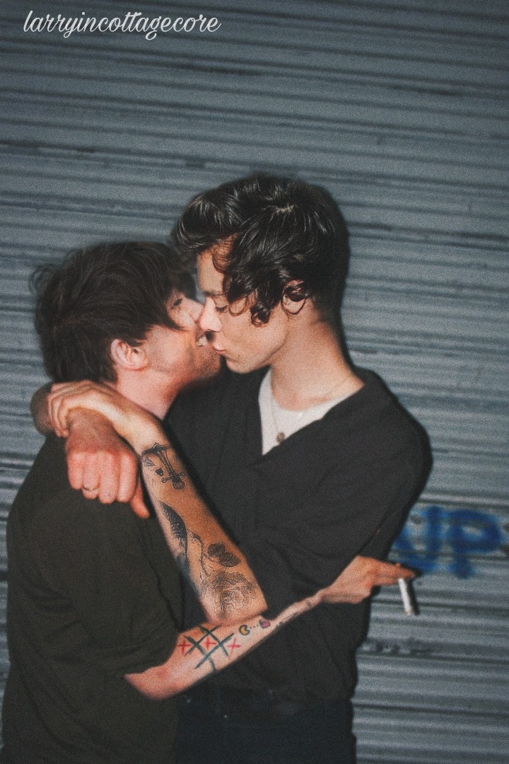 hardlouisc0re's tweet photo. kissyπ
(don't repost.)
#LarryStylinson #larryedit #larrymanips https://t.co/wWqtEbnHBJ