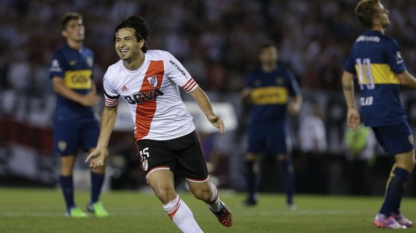 CostaFebreOK's tweet photo. 6️⃣ años 🔙🏆⚪🔴👆

Las manos de Trapito, el botín zurdo de Piscu y los dientes apretados de Napoleón. La primera de unas cuantas ♾️ https://t.co/sYaPSK1885