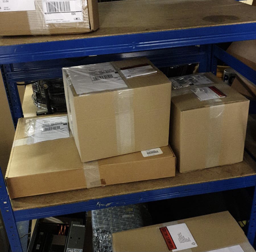 SwanCompLTD's tweet photo. Despite Coronavirus (and fewer staff) we are still business as usual at Swan! A number of packages awaiting despatch this evening via UPS!
Take a look at our stock list or email Steve@swancomp.co.uk for further info.
#NetApp #diskdrives #computers #buy #sell #rentals #EMC #IBM https://t.co/glN4F5CVCx