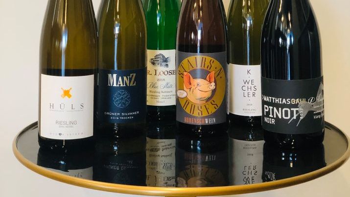 EUFFTO's tweet photo. Last chance to WIN a 350$ case of German wine! LIKE this post now! The winner will be announced this Sunday.

Generously offered by our platinum sponsor @germanwineca, these wine bottles have been newly released in the LCBO's 'Destination Collection'.

#EUFF2020 #germanwinecanada https://t.co/9eMdBpASCE