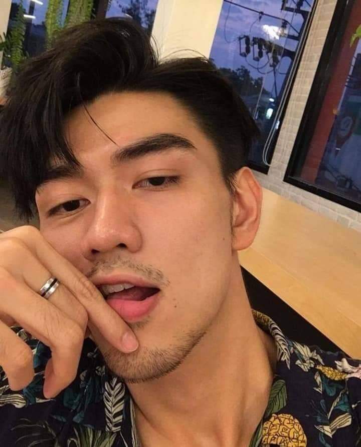 boysloveislifer's tweet photo. @mmikesiri Happy birthday. https://t.co/uPExhtW5m8