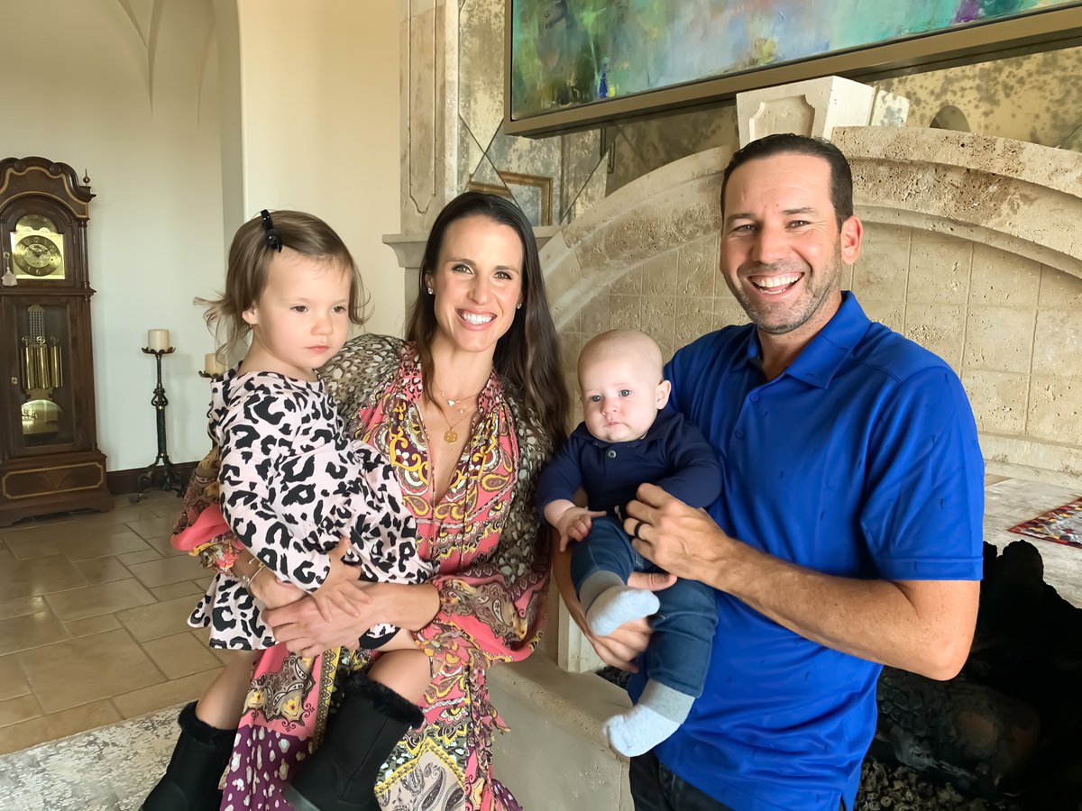 TheSergioGarcia's tweet photo. Wishing everyone a happy holiday season. We’re enjoying a nice Thanksgiving with the family, and grateful for all of these beautiful moments. @TheAngelaAkins https://t.co/AL2jFw0Luu