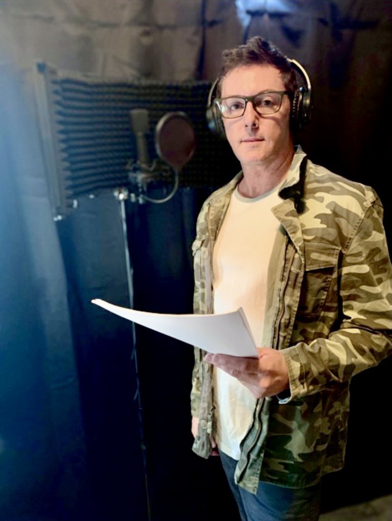 SeanBorgLA's tweet photo. #voiceover #inthestudio #seanborg @SeanBorgLA https://t.co/9XLtlKIFPv