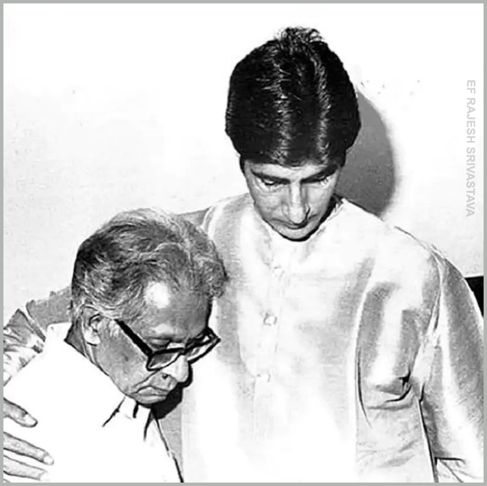 T 3736 - मैं हृदय से धन्यवाद देना चाहता हूँ , उन सबको जिन्होंने , बाबूजी के जन्मोत्सव पे अपना स्नेह और आदर प्रदान किया ।
पुष्प सहित स्नेह आदर आभार 🌹🌹🌸🌸🌷 https://t.co/VxSxvZQO5v