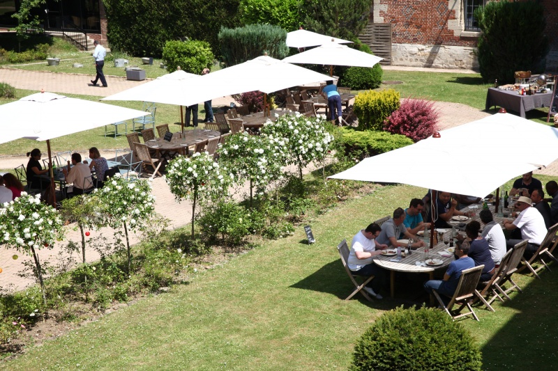 B_Event3's tweet photo. Au creux d’un parc privé de 140 hectares, le Château de Bellinglise accueille ses hôtes au cœur d’une bâtisse de brique roses de style Louis XIII qui s’est façonnée au gré de l’imagination de ses propriétaires depuis le Moyen Âge ! 😍

➡️ https://t.co/48pWAQpgHk https://t.co/oorneXvzOt