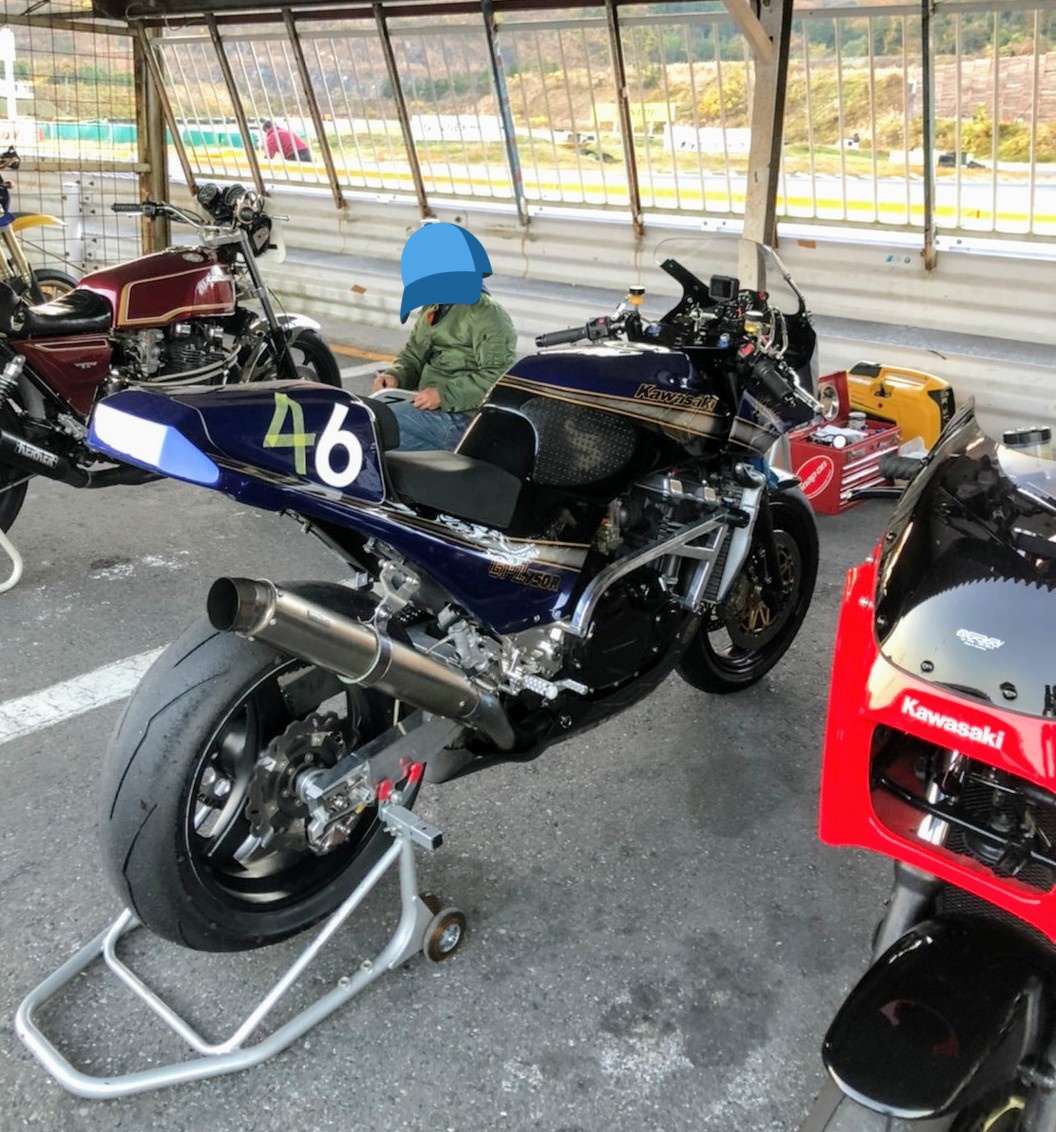 chinchicrin36's tweet photo. I'm sorry without permission.😔
Please let me know if there are any problems.
✨📷GPZ collection in Honjyo.🏍👍
#GPz750R #GPz900R #LiquidCool
#Ninja-Kawasaki
#Carburetor&#IronFframe
Very good 好好 ดีมาก Va molto bene ✨👍 https://t.co/zr66ACfbzJ