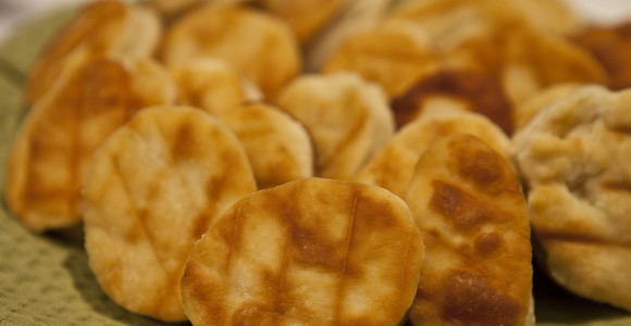 Bannock is a staple food of the Indigenous Peoples of Canada, and variations of this recipe are part of traditional meals all across the country. Traditionally, it would be fried over a fire, but cooking it on your stove will work just fine! Try it today: pc.gc.ca/en/culture/gou…