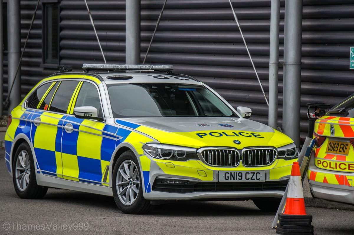 ThamesValley999's tweet photo. Here is a Selection of @ThamesVP @tvprp #BMW #TrafficCars Based around the county.
These are some of my favourite photos that i have taken this year! Brilliant investment these new BMW Traffic Cars! Absolutely Gorgeous cars.
#ThinBlueLine #TVPRP #TVP #999Photography https://t.co/7JdC4o3bP2