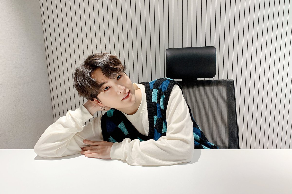 yeomberry's tweet image. Mi corazón OQKEOALDLQLRLALLDLENOOOO