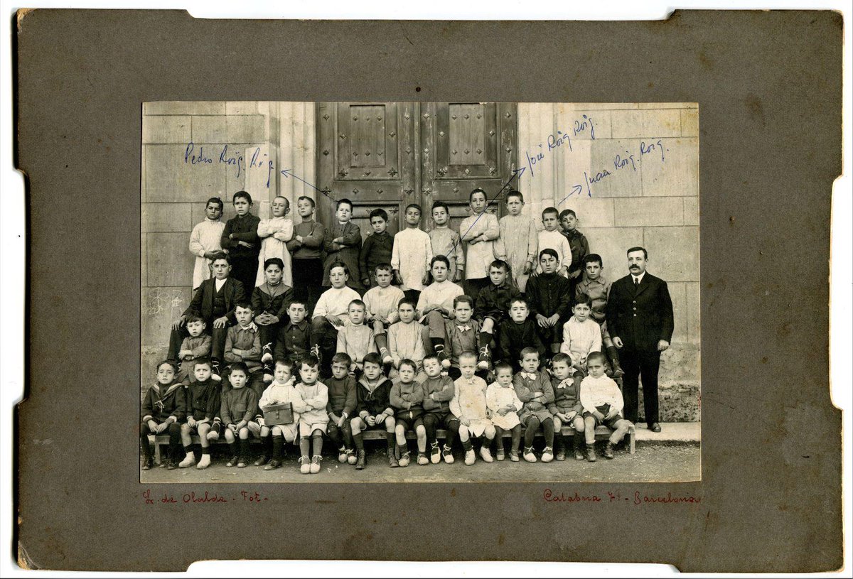 AETorrellencs's tweet photo. Fa uns dies, vam publicar un seguit de documents de memòries que ens explicaven com eren les escoles a Torrelles durant els anys previs i posteriors a la Guerra Civil. https://t.co/lpflSqKLkL