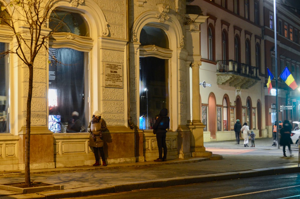 AnnaDumitriu's tweet photo. "Susceptible" and "ArchaeaBot: A Post Singularity and Post Climate Change Life-form" are part of EFECT DE LA MICRO LA MACRO in the #QUANTUMQUESTIONS 2020 Festival at in Cluj-Napoca, Romania from 24th Nov to 26th Dec 2020
https://t.co/RWo1ZKaHo9 #centrulculturalclujean #EMAP https://t.co/XHQrwv7N9g