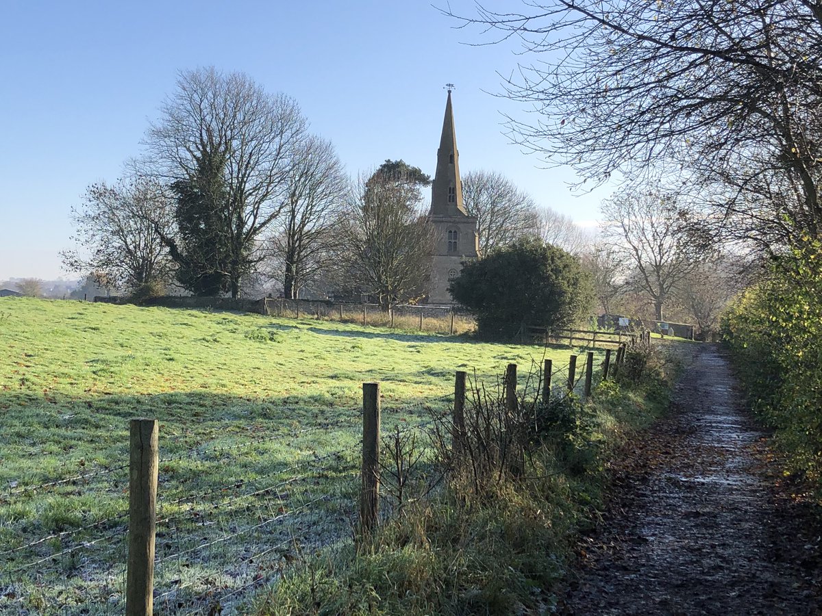 AlanGurney6's tweet photo. Day 23 ✅ also an 8 mile walk with @samgurnzzzz this morning and look at this lovely little fella we bumped into in the countryside 🦌 #legsache https://t.co/ndtsxaSWvH