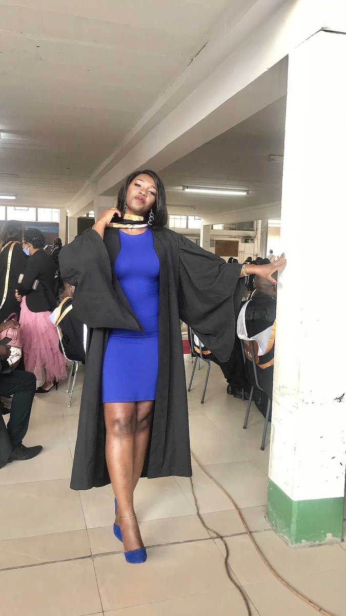 agribusiness110's tweet photo. I grow tobacco and maize for a living . My parents afforded me education through farming. This is the only hustle I know. Today I’m here to respect the Agriculture industry and how it has given me employment and education. https://t.co/VFUqY7csfs