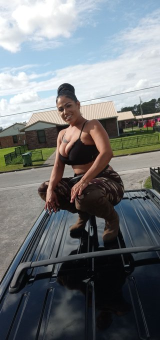 in your neighborhood standing on your shit https://t.co/OBdhZ9a551<a href="/tag/mvsales"class="tags"><span>#mvsales</span></a>