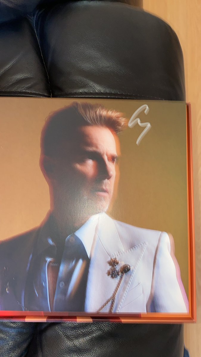 dawnwolves's tweet photo. @GaryBarlow very happy with these today (the other half isn’t as much though) 😂😂 https://t.co/itRUSpK4gB
