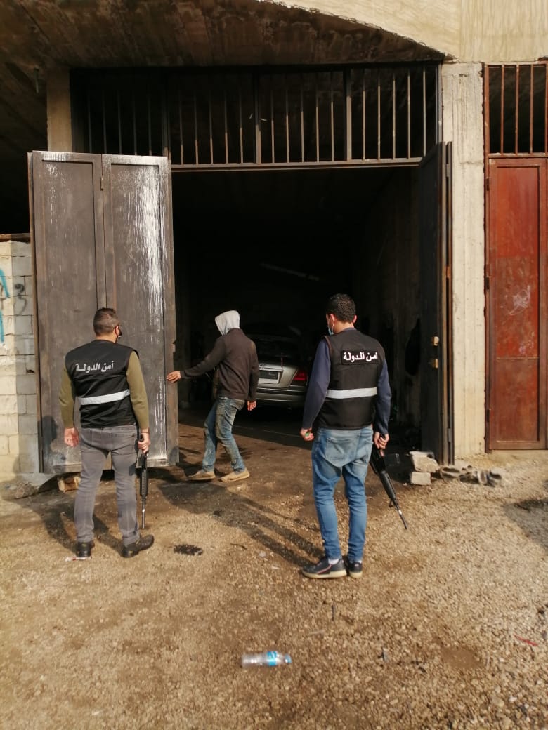 statesecuritylb's tweet photo. استمرار إجراءات التعبئة في عكار وإقفال المحلات المخالفة. https://t.co/jfrDKXv8y1