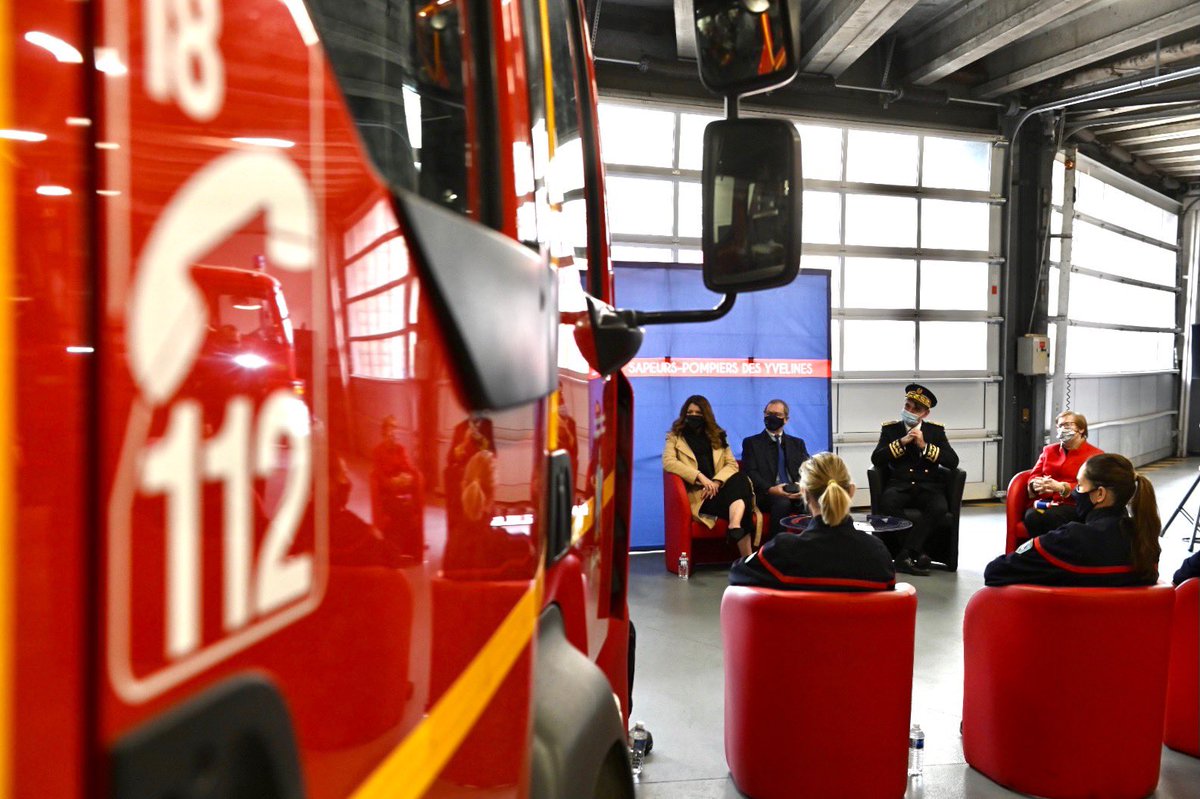 MarleneSchiappa's tweet photo. Tu as 13-14 ans ? Tu as envie d’apprendre et de t’engager pour les autres ? #citoyenneté 

🚒 Deviens jeune sapeur-pompier : viens découvrir les gestes qui sauvent et vivre un engagement citoyen, une expérience unique avec les excellents @pompiers78 !
👉 https://t.co/y2gJmHO6mi https://t.co/ENkFSYldhx