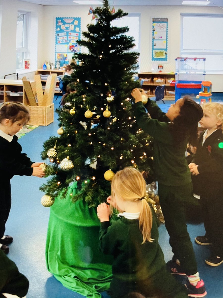 EyfsSsas's tweet photo. It’s beginning to look a bit like Christmas 🎄🎄 https://t.co/UccXXMOA71
