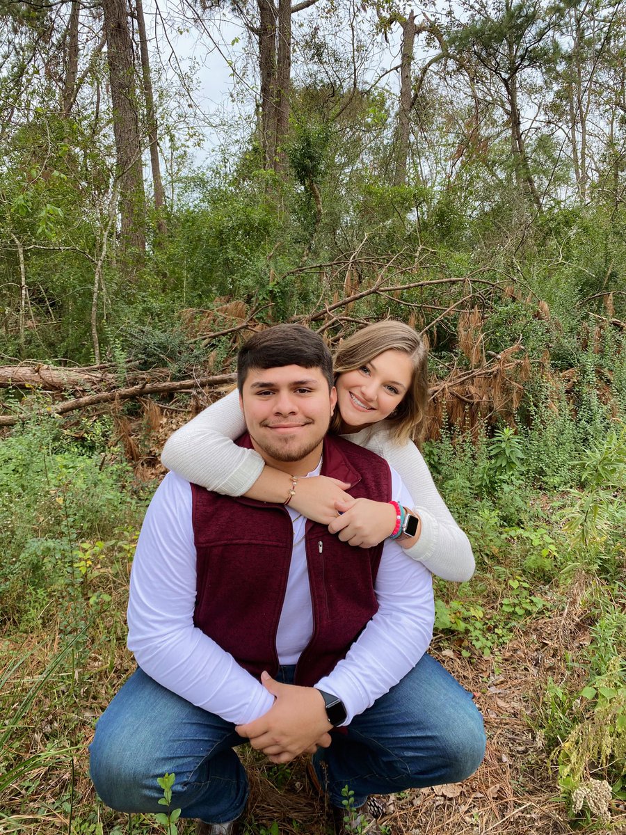 kayleasmith10's tweet photo. Biggest blessing!🤍 @MendezZeek https://t.co/e1bhqY32Kp