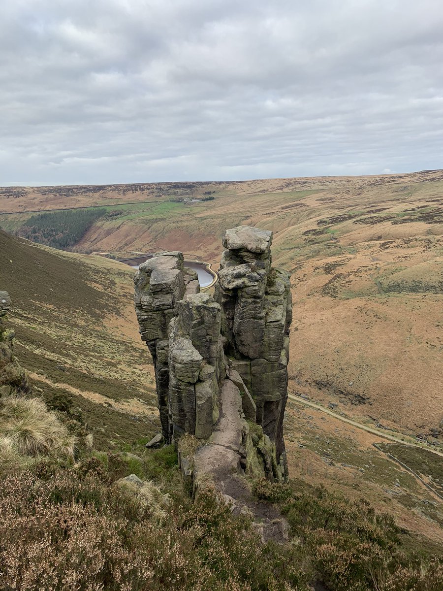 Edwards_TE's tweet photo. @GMGreenCity @MancNature @GmMoving I’ve been out walking today. Up to Pots and Pans then over to the #Trinnacle above Yeoman Hey reservoir, #saddleworth. 17k and just over 24k steps. Love exploring locally. #GMGreenCity https://t.co/NfxO9j2nzS