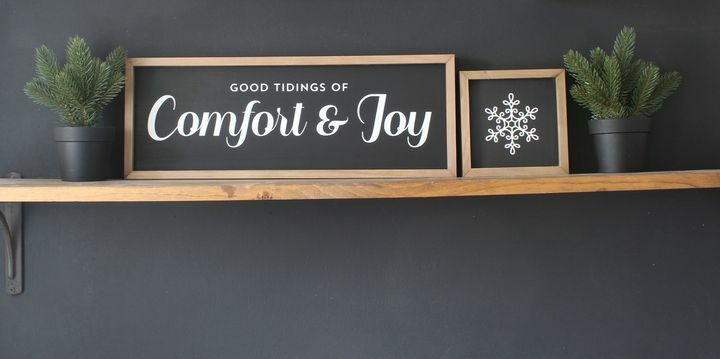 _KnickofTime_'s tweet photo. Finished these two reversible signs yesterday. 
Loving black and white!
What do you think?
See the other side &amp; link to my shop in comments. https://t.co/QjPHegkvmF