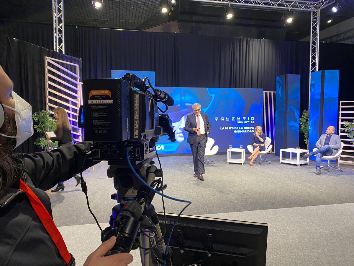 Singulae_Events's tweet photo. @TalentiaSummit #talento superando la incertidumbre #edicionespecialcovid19 https://t.co/5mgydEJt7x
