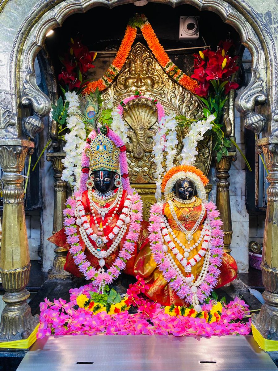 T 3736 - श्री विठ्ठल रखुमाई मंदिर, शीव, मुंबई - ४०० ०२२. कार्तिक शुद्ध द्वादशी, मंदिरातील तुळशी विवाह,. शुक्रवार, २७ नोव्हेंबर २०२०.
Tulsi Vivah ..🙏🙏🙏 https://t.co/HilEy4uCoP