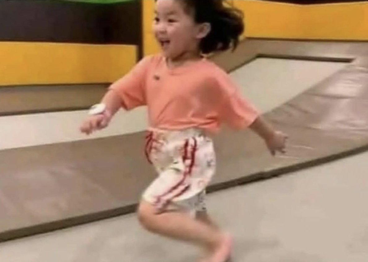 Mutfağa günün 273628. kahvesini yapmaya gidiyorumdur.