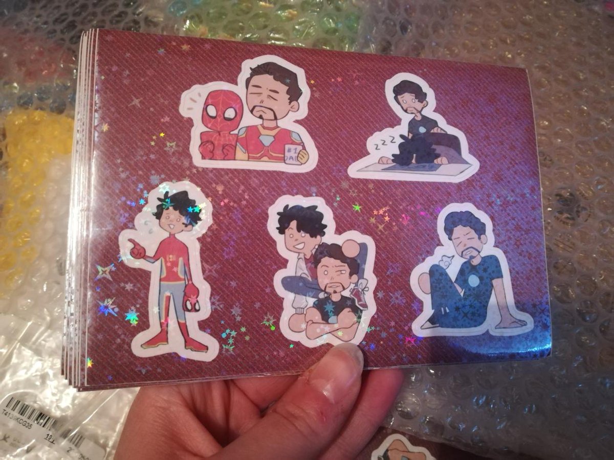 The zines and stickers have arrived! Charms are here as well (pics soon). Packing and shipping should begin shortly! Thank you all for your patience and support.

Plus, PDF sales are still open on our Ecwid storefront if you’re hoping to grab a copy:

…ondad-and-spiderson-zine.company.site