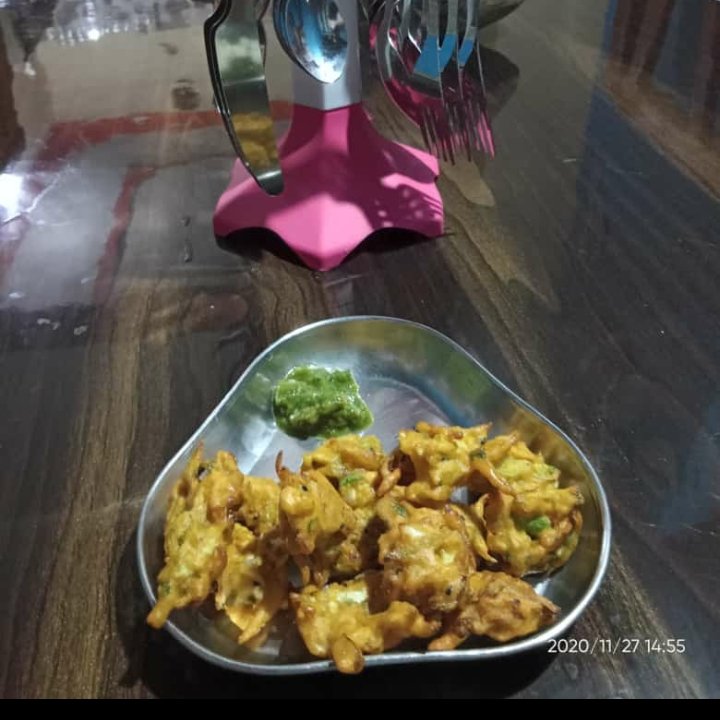 shristyofficial's tweet photo. Alag hi level ka sukoon mila jab kambal ke ander ghus kar movie dhekh dhekh kar khaya 🤤😁
#hellowinters https://t.co/xOVmyTTFWk