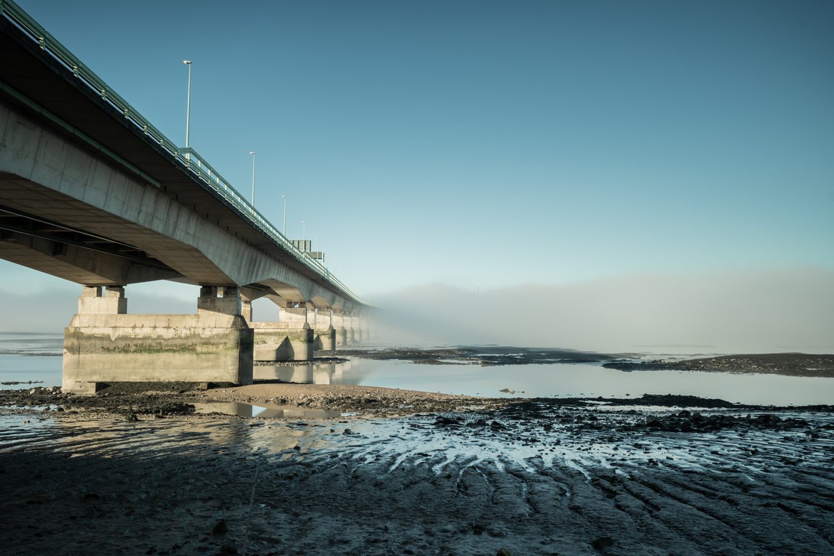 margaretclavell's tweet photo. I was passing the Prince of Wales bridge and saw half of it had vanished in the fog. I tried processing it in black and white but the fog just disappeared, so l desaturated it instead. These two are at different exposures, which one do you prefer?
#princeofwalesbridge #foggy https://t.co/QzcyJH7Kzk