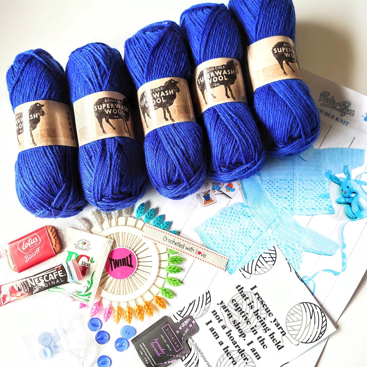 Gorgeous shades of blue Superwash Wool for our November Baby Crochet Box. There's still time to grab a December box over in the website hookityourself.co.uk/product/single…
#crochet #superwash #handmade #latteandlive