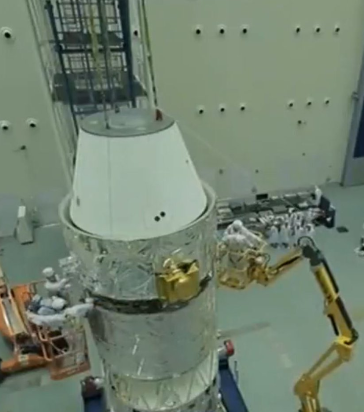 SpacesFuture's tweet photo. National Capsules with Lunar Orbit Capability

🇺🇲 Orion ¹² SLS
🇨🇳 NGMS ³⁴ NGML
__
¹²https://t.co/2grYv6a7st
³⁴https://t.co/AIyQ5gvQcx
¹🖼️²🖼️
³🖼️⁴🖼️ https://t.co/UyUo5ZTXfp