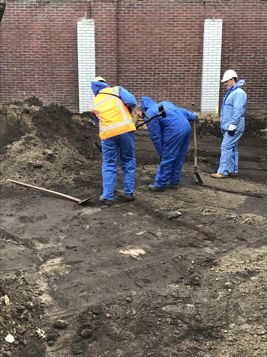 Start werkzaamheden met graafwerk en archeologisch onderzoek bij werk 12 appartementen te Horst. #bouwmijjanssen