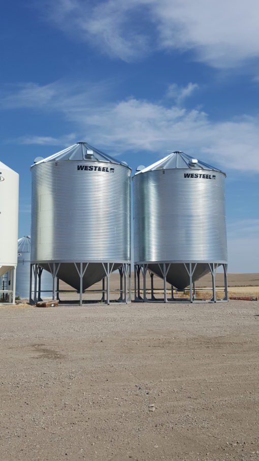 fenty_derek's tweet photo. Book your bins now!!! Smooth wall, galv hopper and the big flats!!!
Don’t wait until year end and price goes up we all know it will, GET IT NOW!!
#flamans https://t.co/dswxWcBx9x