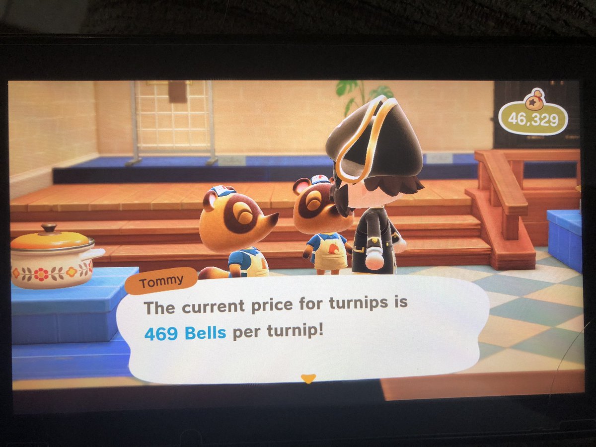 Turnip prices are 469 and those red roses are possibly clones of the roses used to make blue roses, no entry fee required but Scorpio fragments are appreciated code to island here: turnip.exchange/island/6f8d0a4d #AnimalCrossingNewHorizons