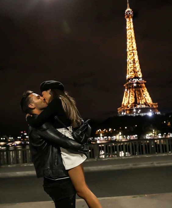 discovering Paris together